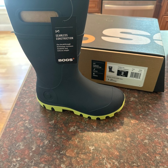 Kids rain boots - Picture 2 of 3